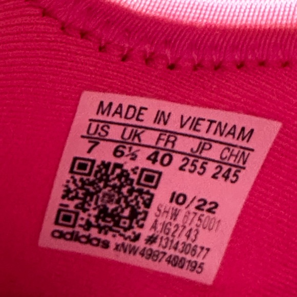 Adidas pink shoes-size 9 women’s/7 kids - Picture 3 of 6